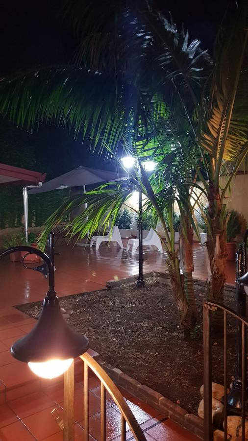Ferienwohnung Il Giardino Sul Corso Scafati Exterior foto